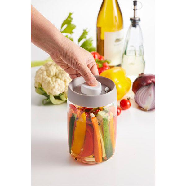 押すだけ簡単真空キャニスター L